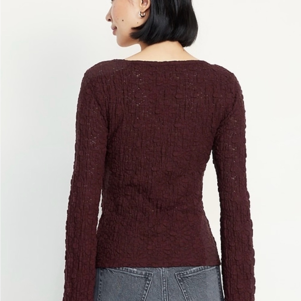 🍁Women's Burgundy Textured Top🍁 - Picture 2 of 6